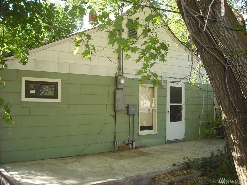 115 N Main St Unit  Washtucna WA 99371
