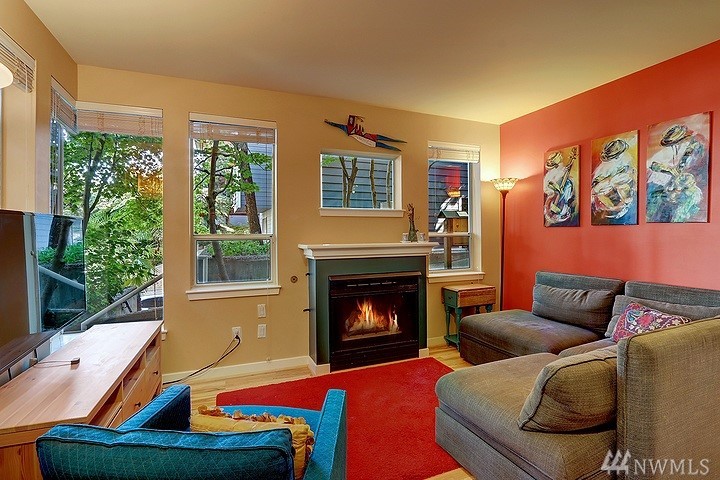 3661 Albion Pl N Unit 3 Unit 3 Seattle WA 98103