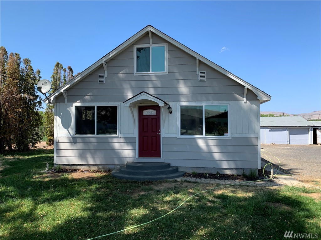 8005 Beauchene Rd Moxee WA 98936