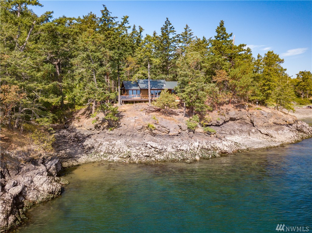 120 Eagle Ln Unit  Crane Island WA 98245