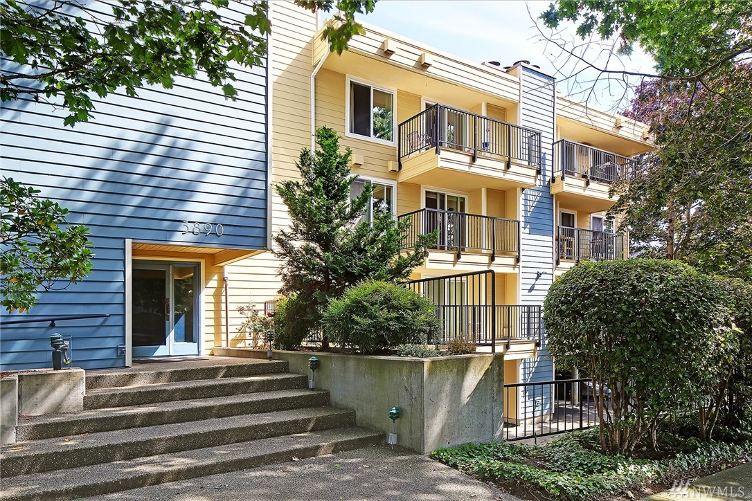 3890 Whitman Ave N Unit 206 Unit 206 Seattle WA 98103