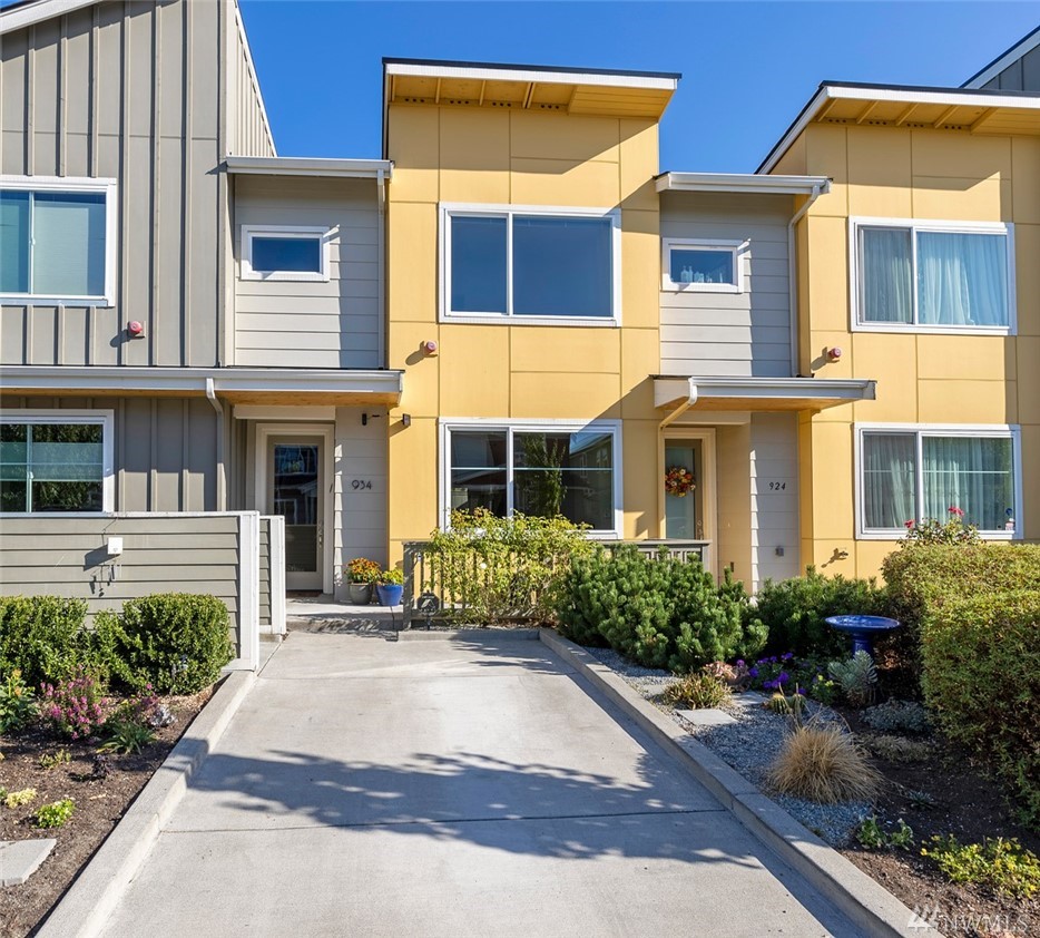 934 SW 96th Pl Unit  Seattle WA 98106