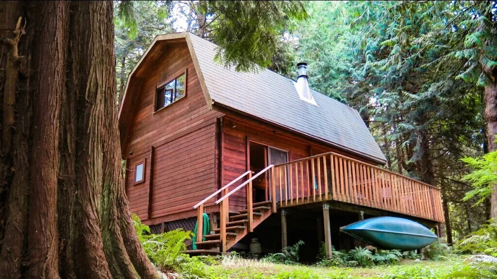 21040 Lake Sixteen Rd Conway WA 98274