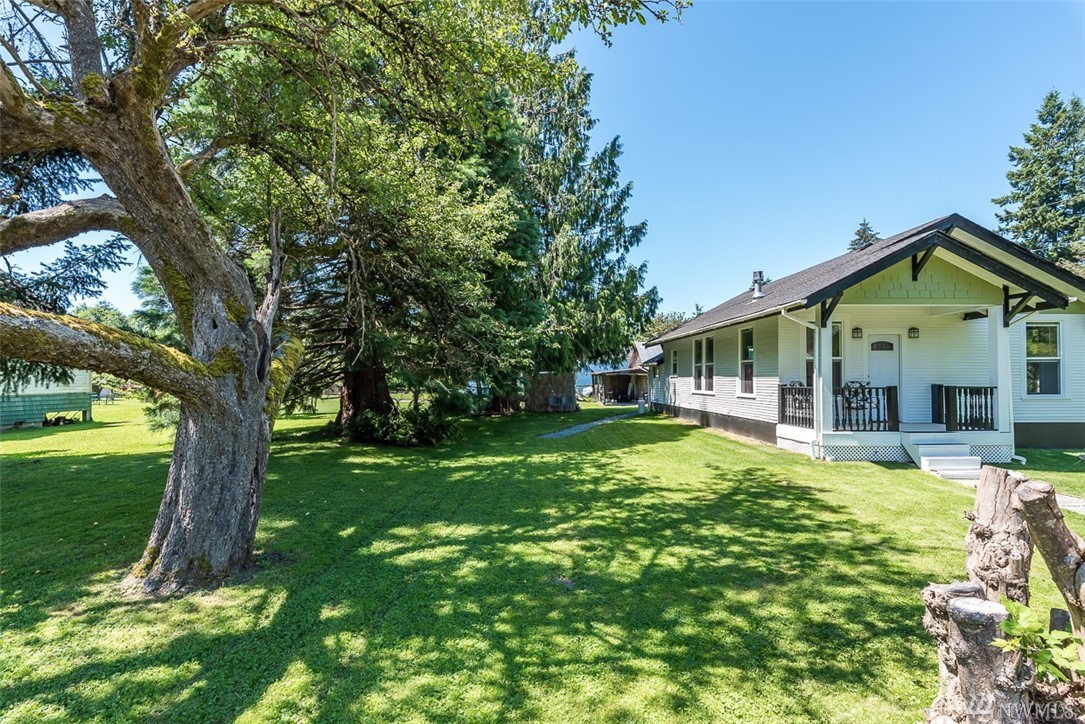 12336 Bartl St Unit  Clear Lake WA 98235