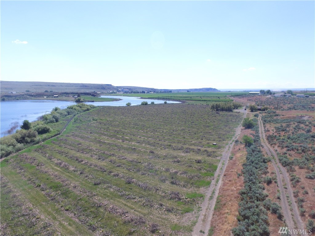 23000 Rd J NE Stratford WA 98853