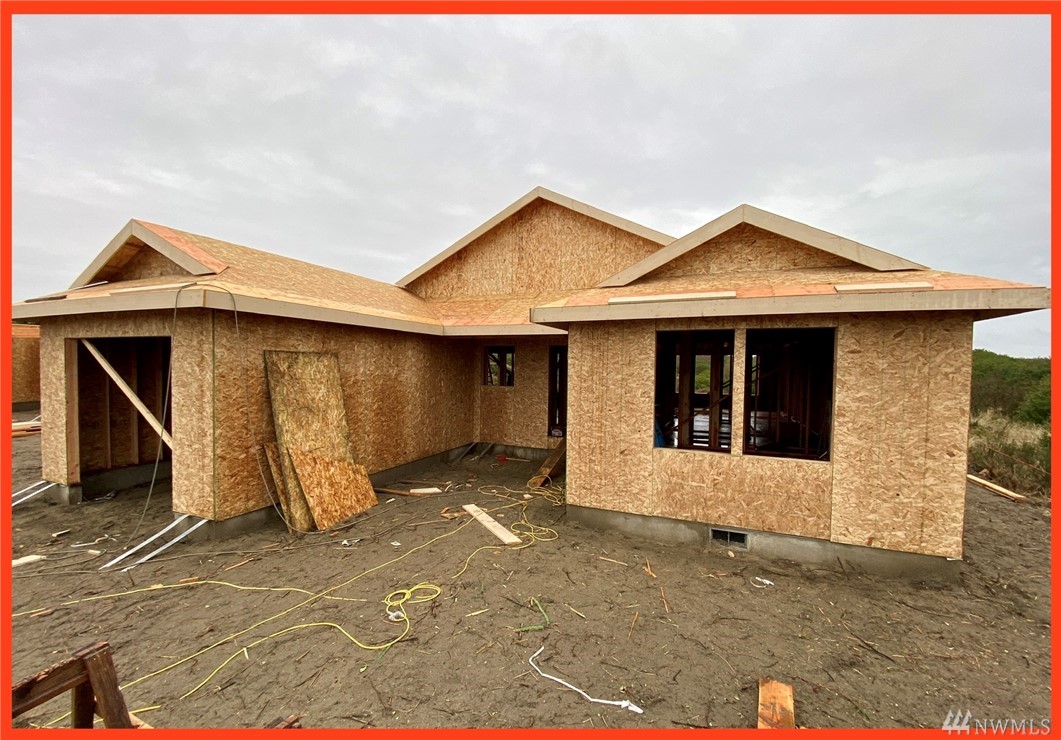 1084 Crestshire Loop SW Unit  Ocean Shores WA 98569