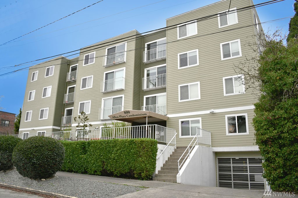 800 N Allen Pl Unit 205 Unit 205 Seattle WA 98103