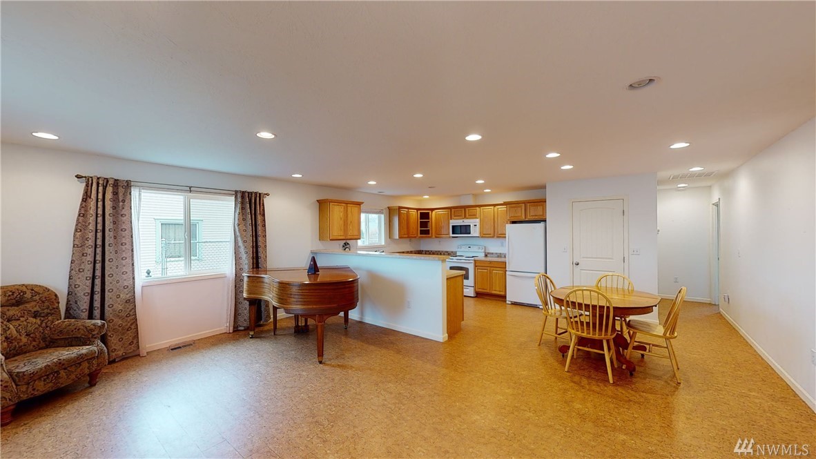 105 N F St Prescott WA 99348