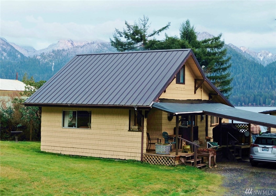 454 North Shore Rd Amanda Park WA 98526