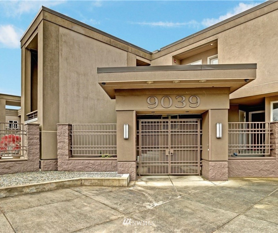 9039 NE Juanita Dr Unit 304 Unit 304 Kirkland WA 98034