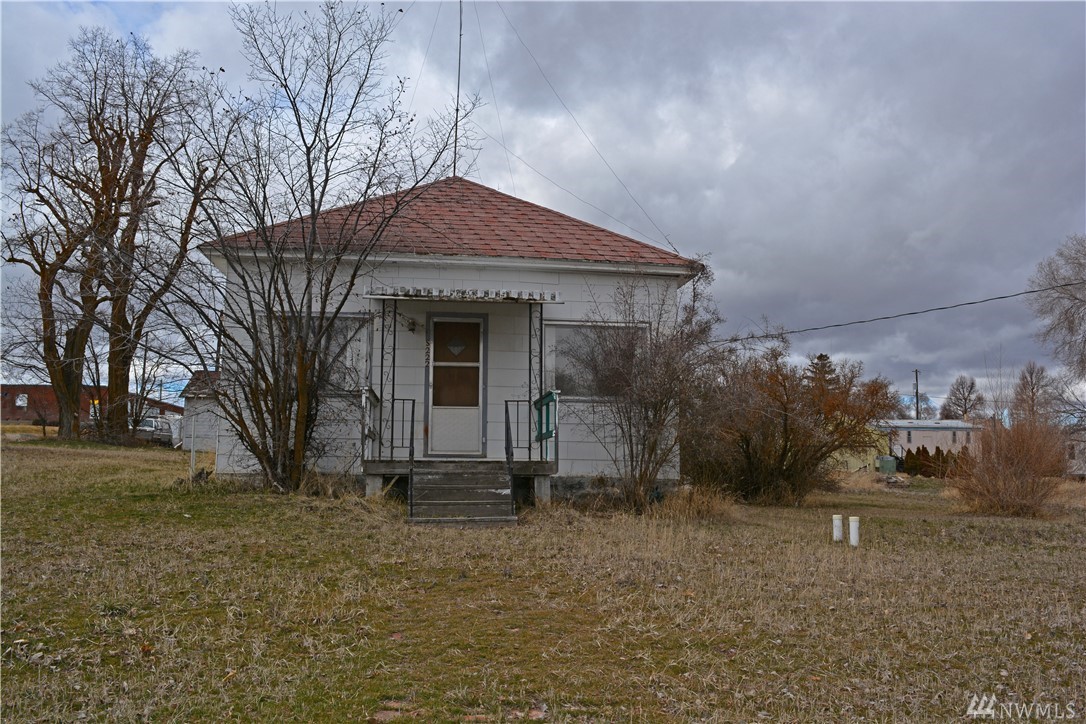 222 S 2nd St Unit  Almira WA 99103