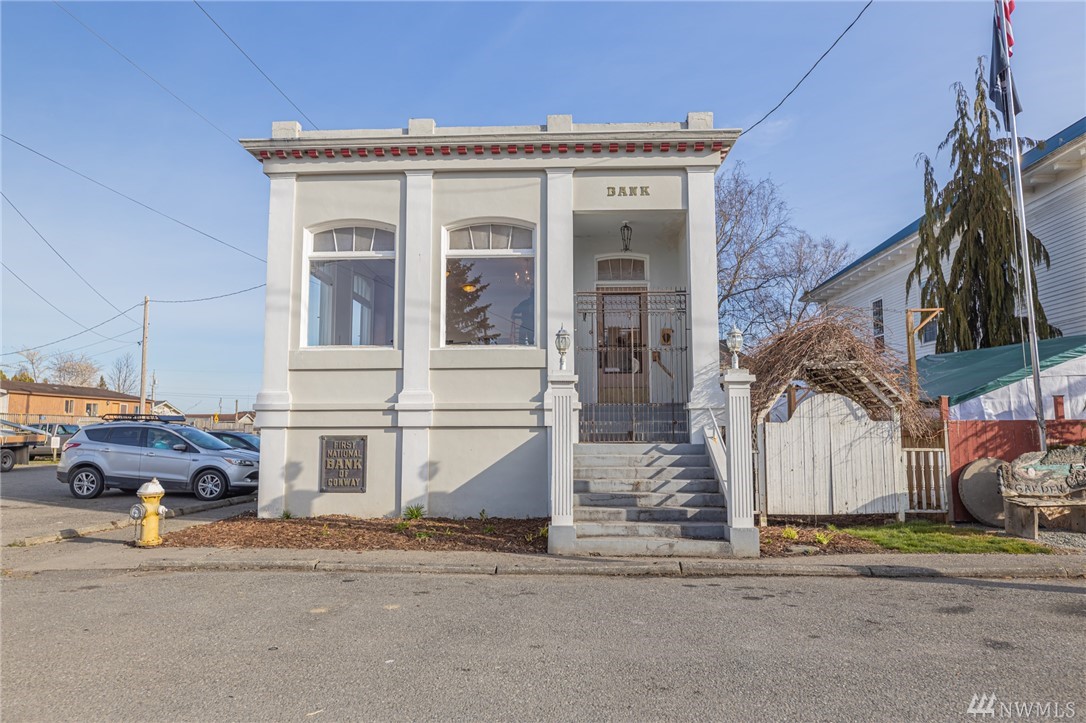18601 Main St Conway WA 98273