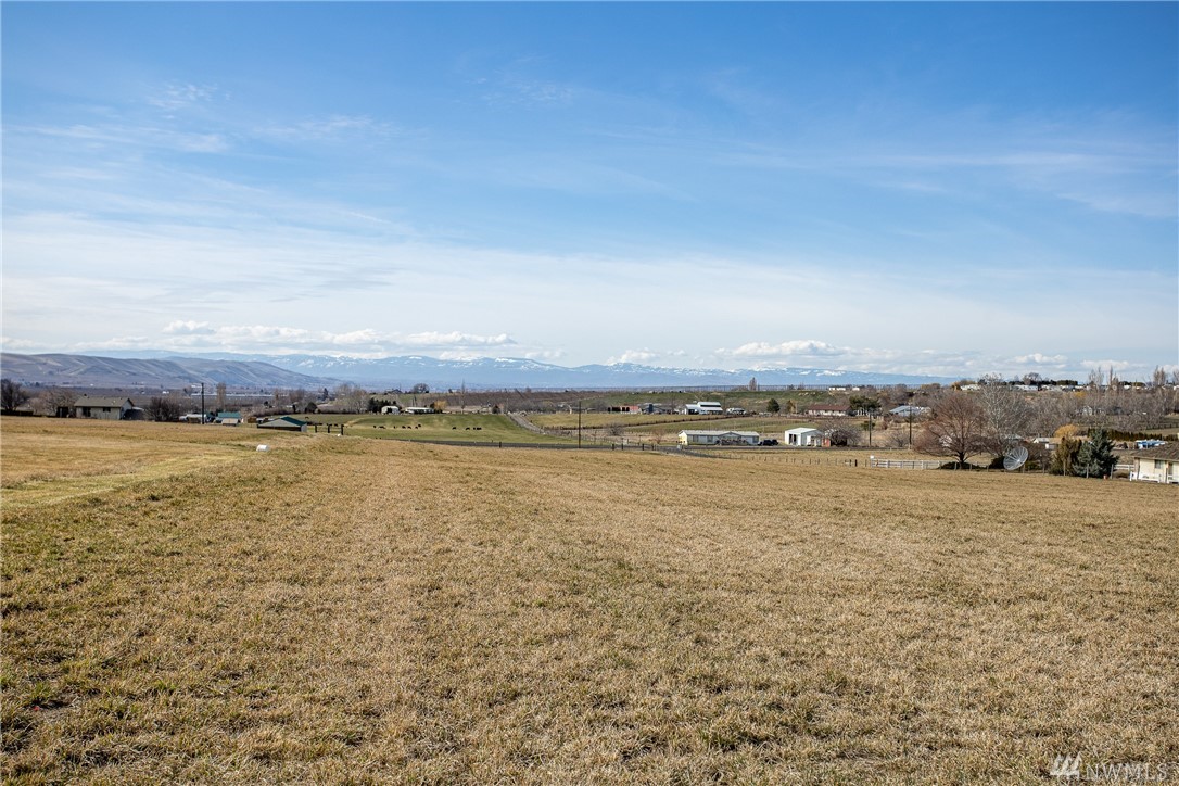 Beane/Deeringhoff Rd Moxee WA 98936