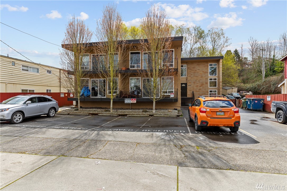 4525 S Henderson St Unit 202 Unit 202 Seattle WA 98118