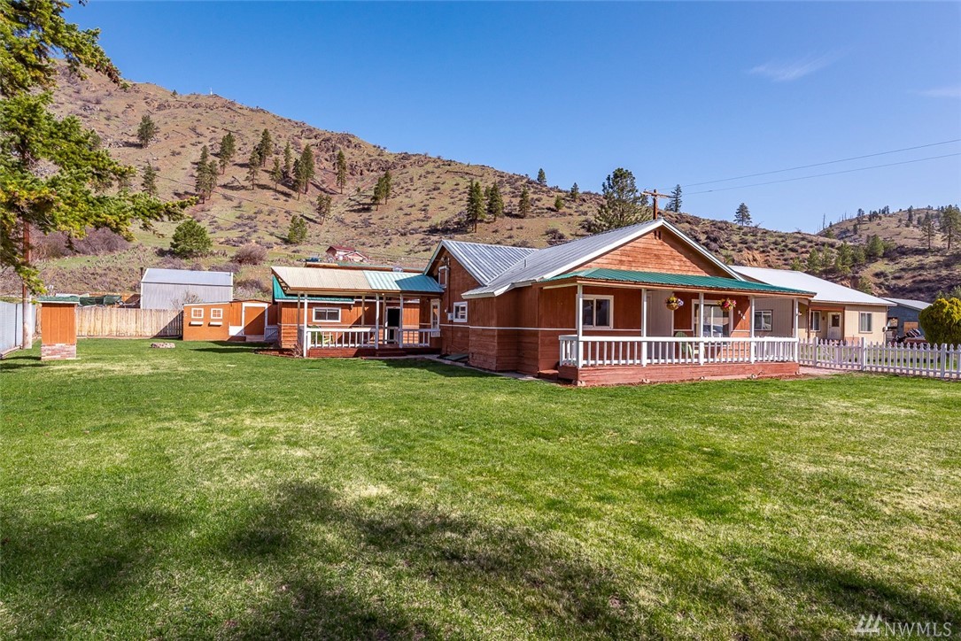 216 Arden Rd Ardenvoir WA 98811