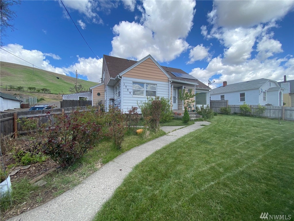 1509 E Main St Pomeroy WA 99347