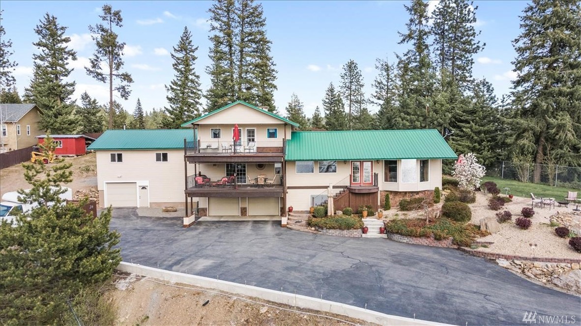 12511 N Cherokee Dr Newman Lake WA 99025