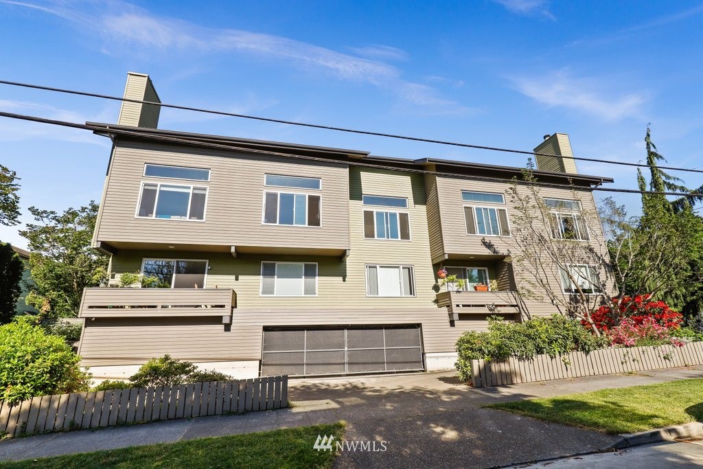 1109 N Allen Pl Unit 205 Unit 205 Seattle WA 98103