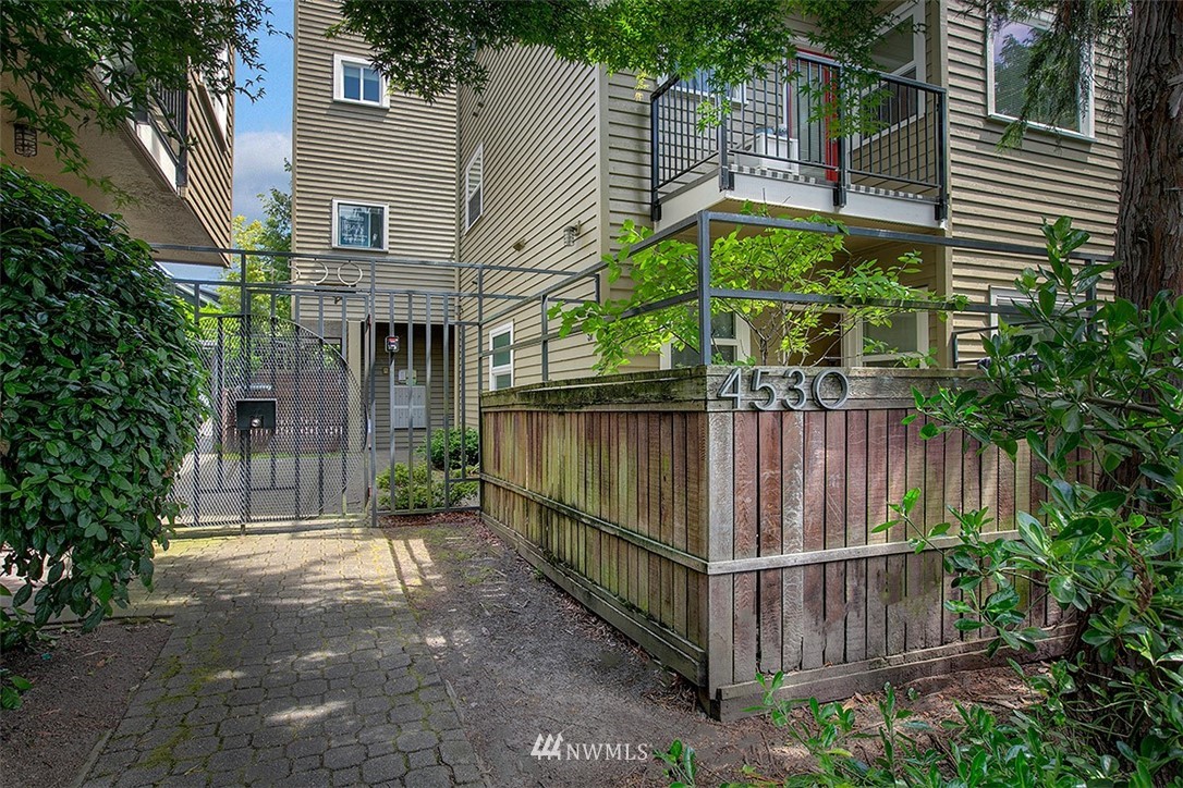 4530 Meridian Ave N Unit S 8 Unit S 8 Seattle WA 98103