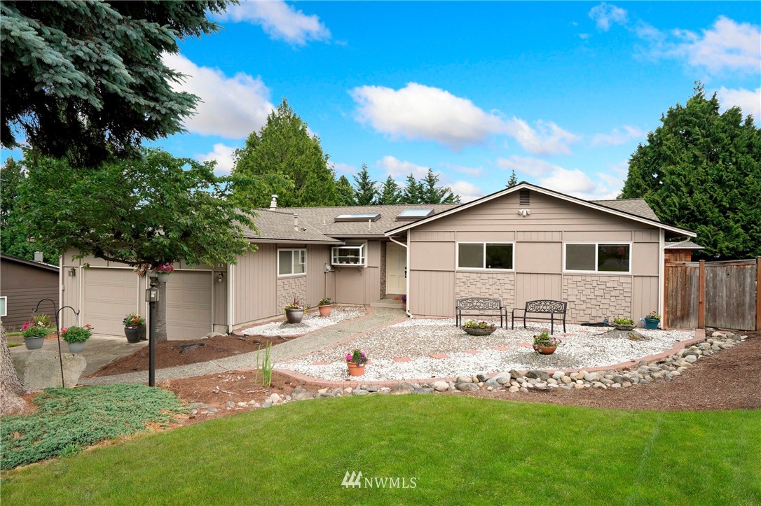 3328 179th Ave NE Unit  Redmond WA 98052