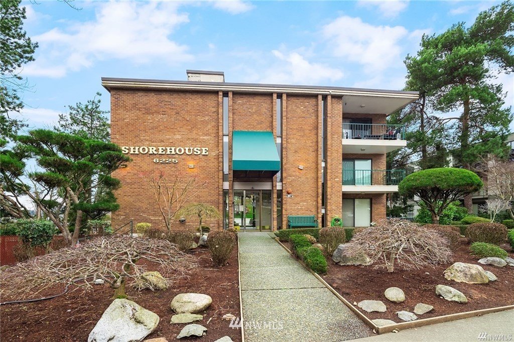 6225 Lake Washington Blvd NE Unit 304 Unit 304 Kirkland WA 98033