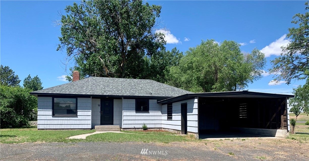 18 S 6th St Unit  Almira WA 99103