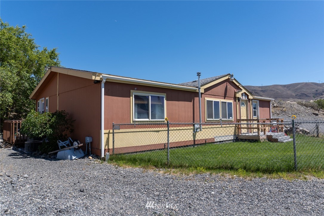 18006 S Hwy 243 Unit  Beverly WA 99349