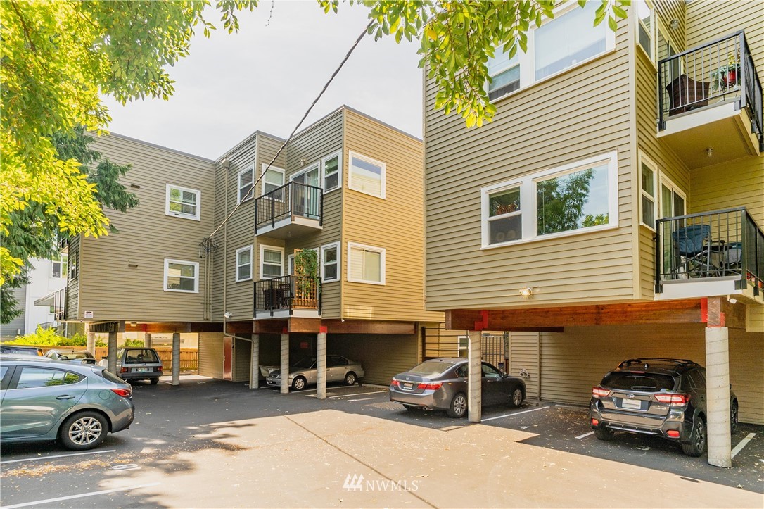 4530 Meridian Ave N Unit N-04 Unit N-04 Seattle WA 98103