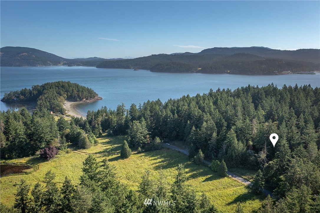 Shu-hop Ln Shaw Island WA 98286