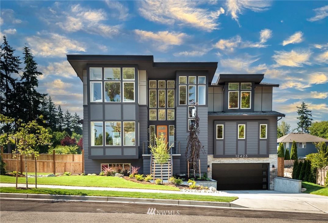 12423 NE 104th St Unit  Kirkland WA 98033