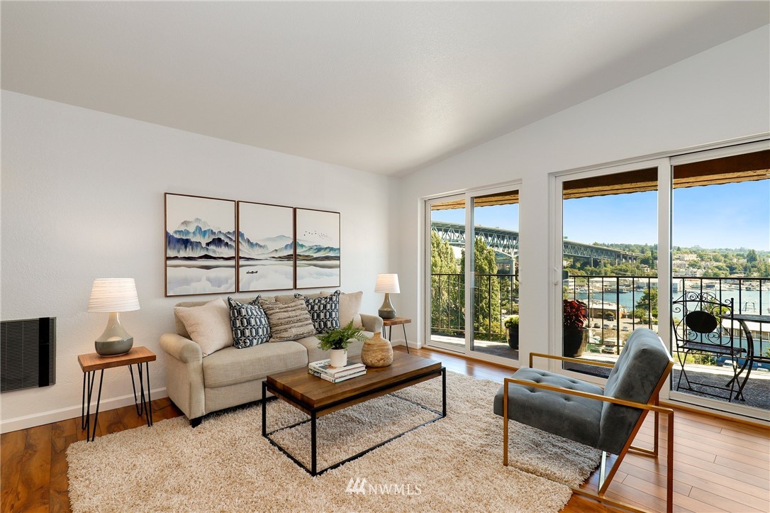 3905 4th Ave NE Unit 401 Unit 401 Seattle WA 98105