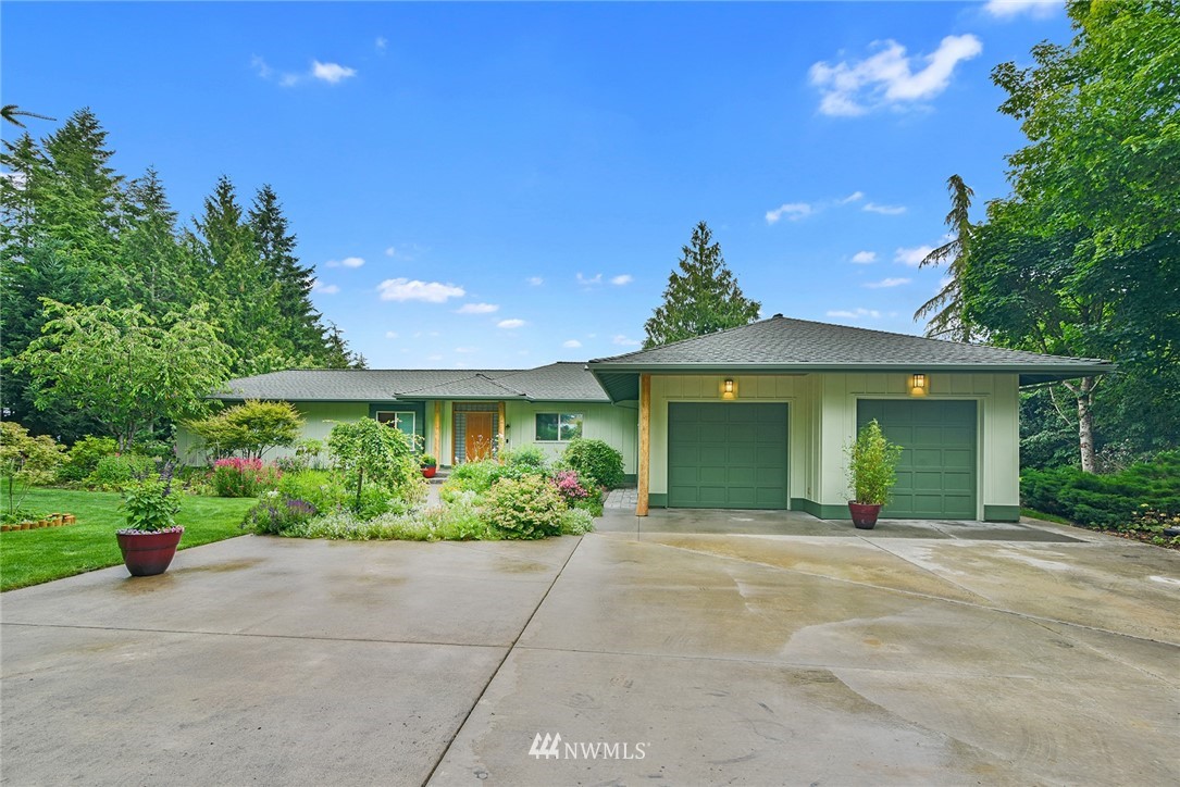 421 Woodridge Dr Port Ludlow WA 98365