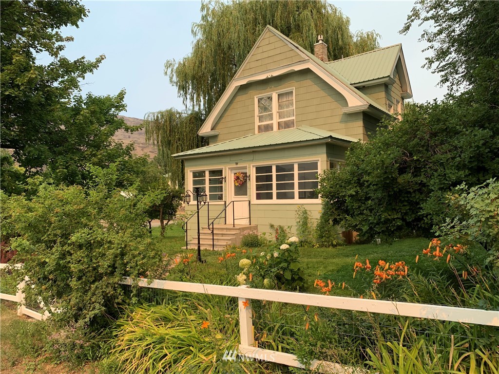 10 Bighorn Dr Loomis WA 98827
