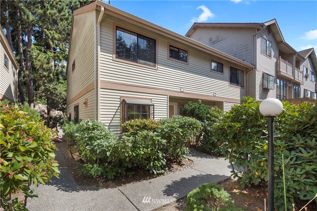 1572 NE 177th St Unit A-6 Unit A-6 Shoreline WA 98155