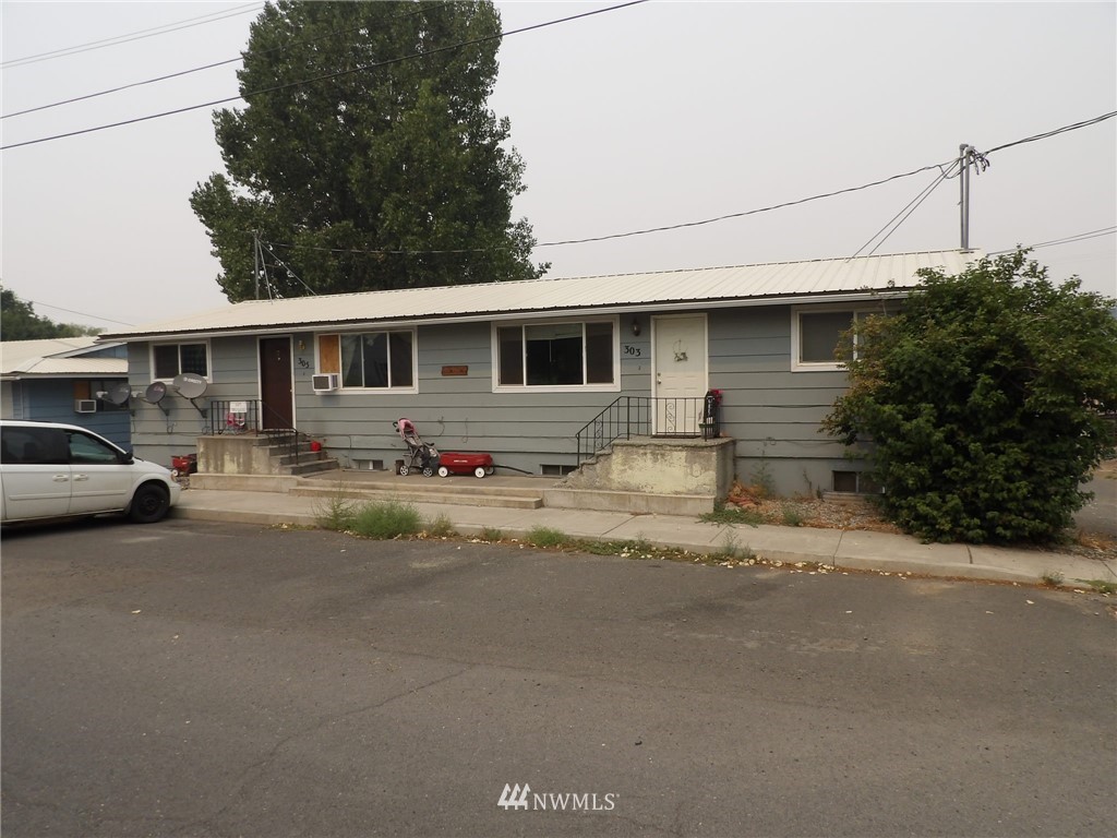 305 W Sherlock St Unit  Harrington WA 99134