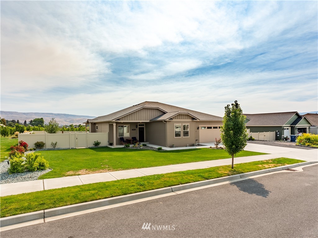 57 Starlight Ave Unit  Wenatchee WA 98801