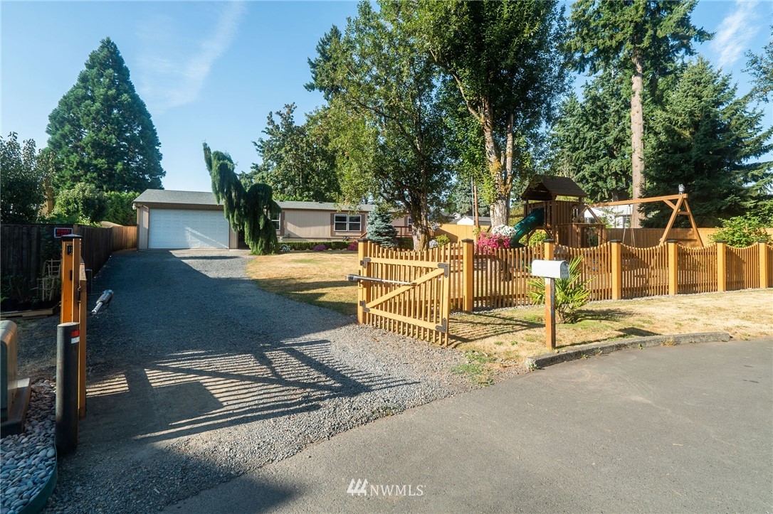 6105 NE Erin Way Salmon Creek WA 98686