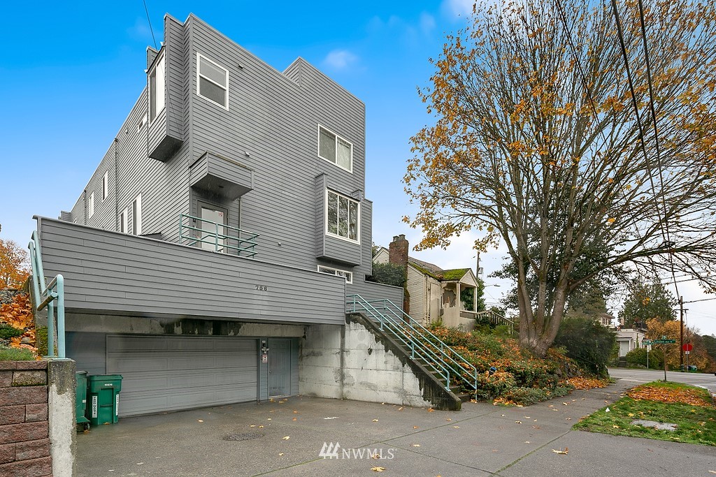 756 N 72nd St Unit 202 Unit 202 Seattle WA 98103