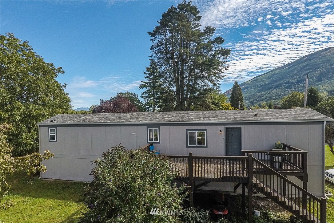 377 Maple St Hamilton WA 98255