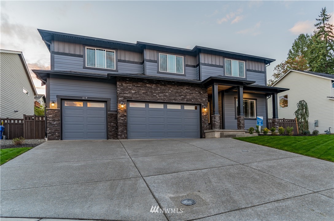 619 20th Ave Ct SW Unit  Puyallup WA 98371