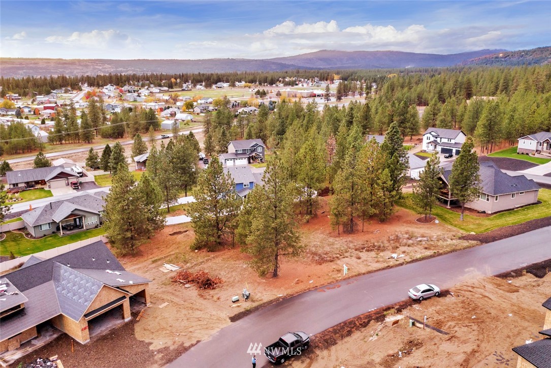 60841 Lake Spokane Dr Unit  Nine Mile Falls WA 99026