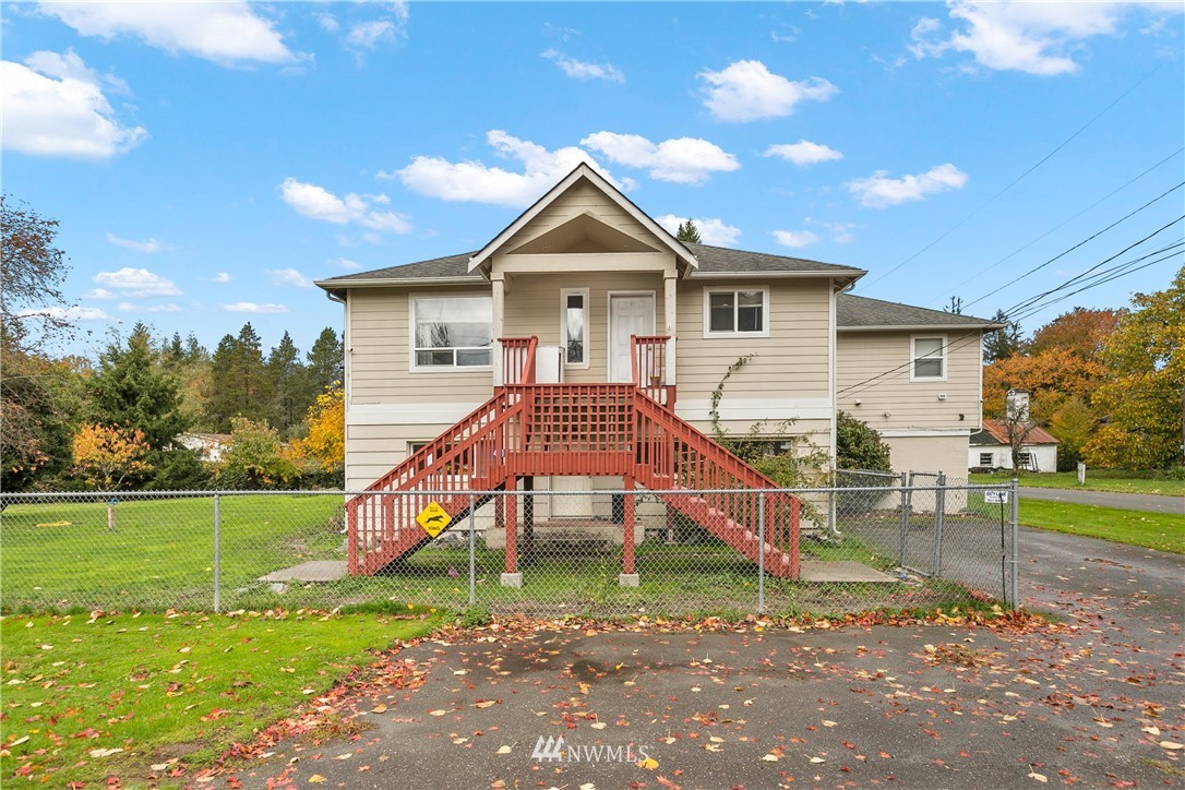401 Maple St Unit  Hamilton WA 98255