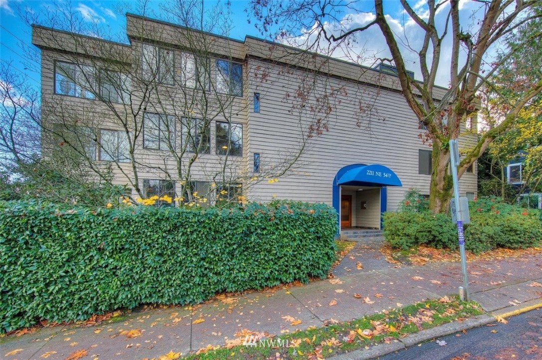2211 NE 54th St Unit 2B Unit 2B Seattle WA 98105