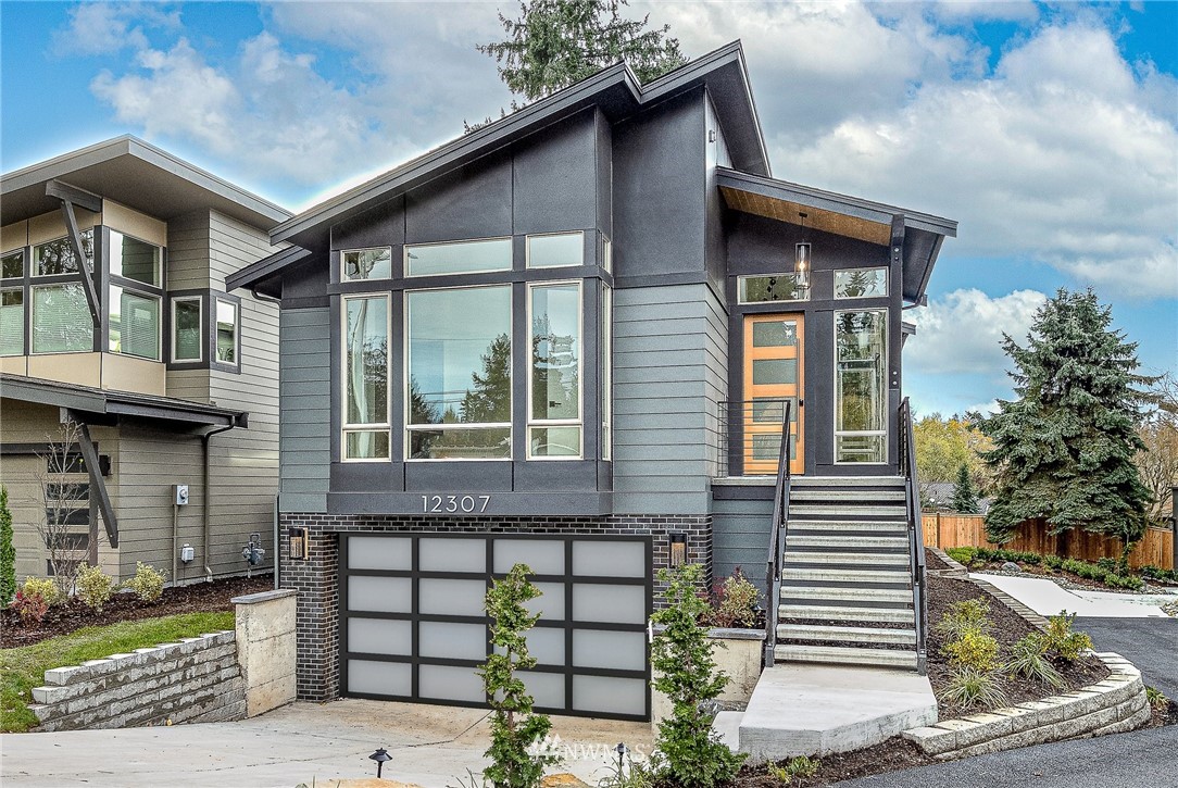 12307 NE 107th St Unit  Kirkland WA 98033