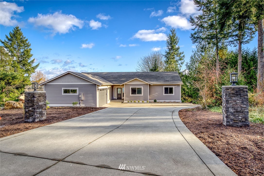 90 Pioneer Dr Unit  Port Ludlow WA 98365