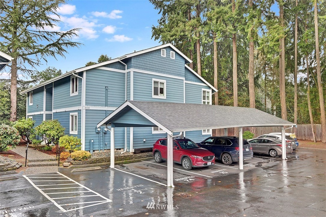 3030 125th Ave SE Unit 4 Unit 4 Bellevue WA 98005