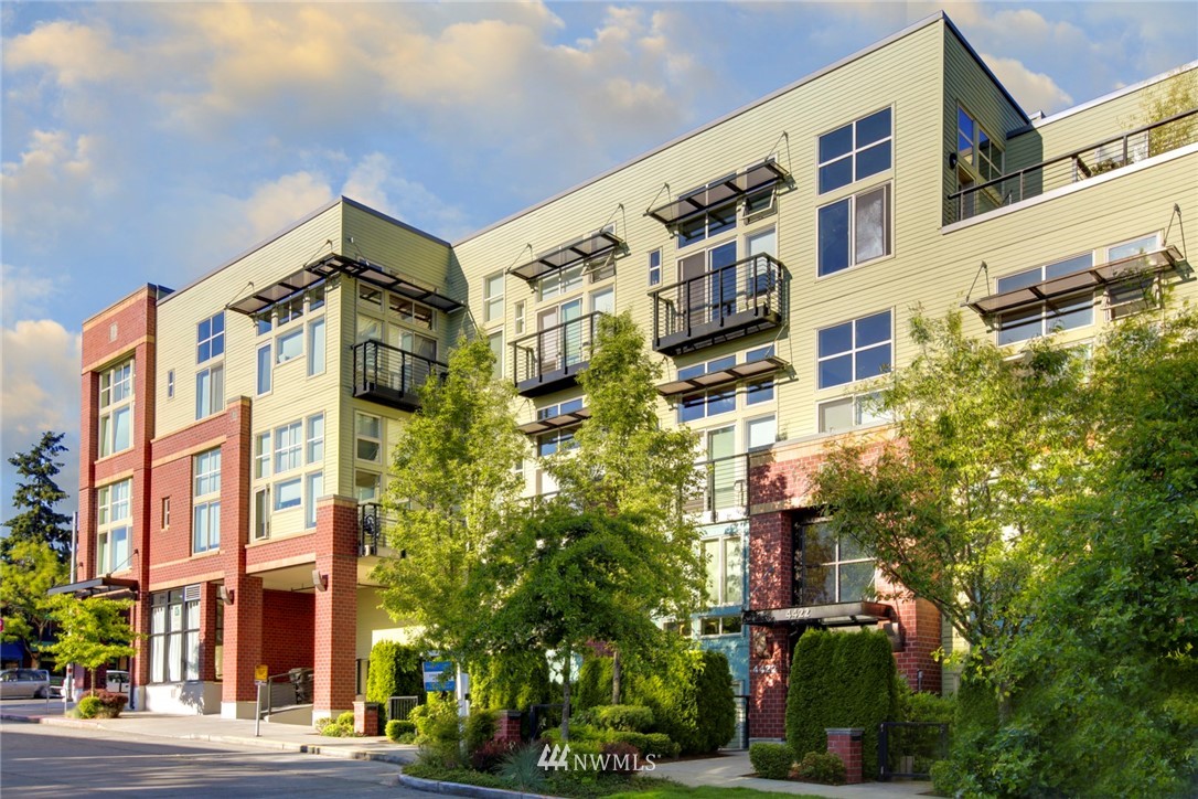4422 Bagley Ave N Unit 216 Unit 216 Seattle WA 98103
