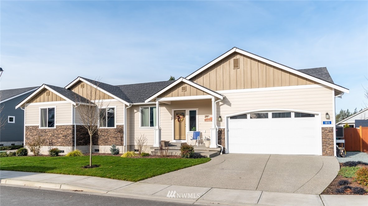 1815 River Walk Ln Unit  Burlington WA 98233