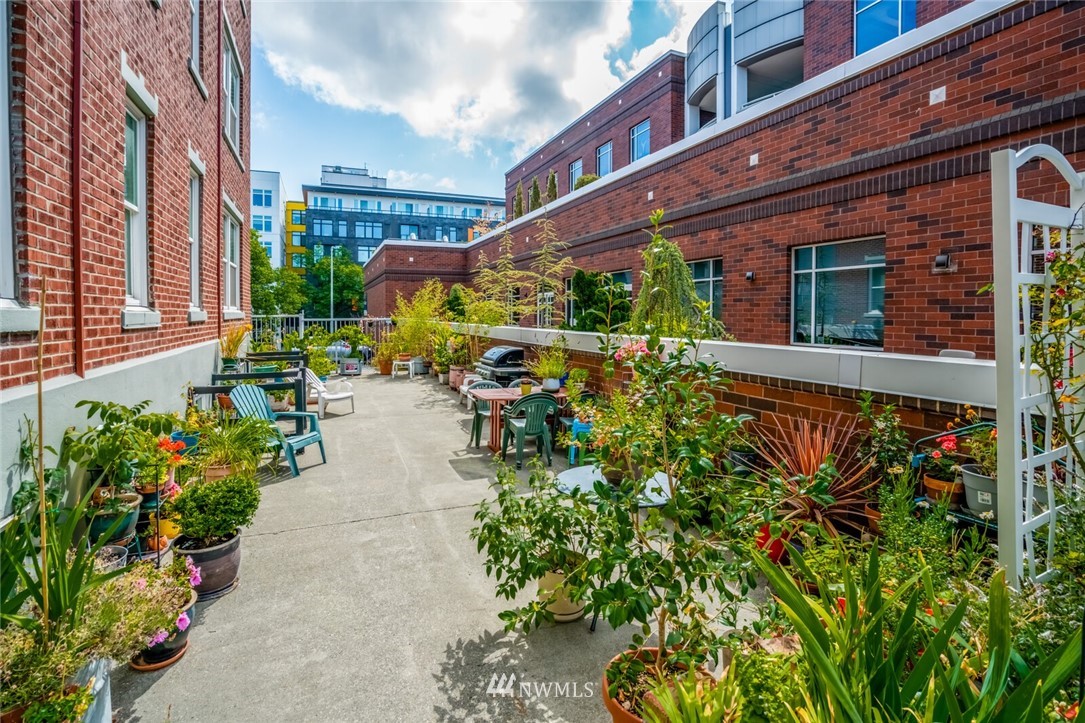 901 NE 43rd Unit B Unit B Seattle WA 98105