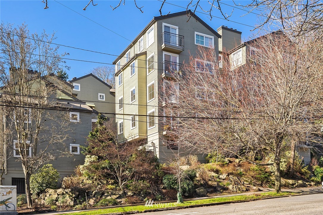 3901 Fremont Ave N Unit 402 Unit 402 Seattle WA 98103
